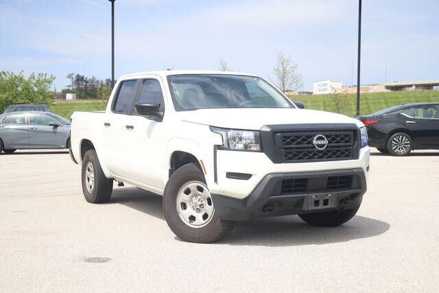 2022 NISSAN Frontier