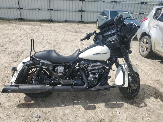 2018 HARLEY DAVIDSON FLHXS / Street Glide Special
