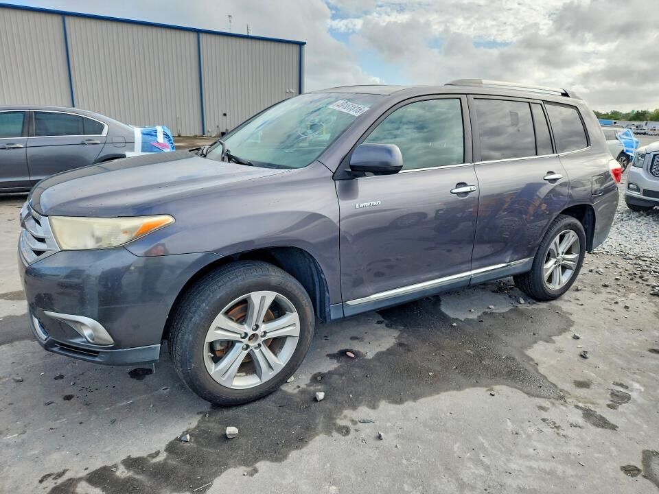2011 TOYOTA Highlander