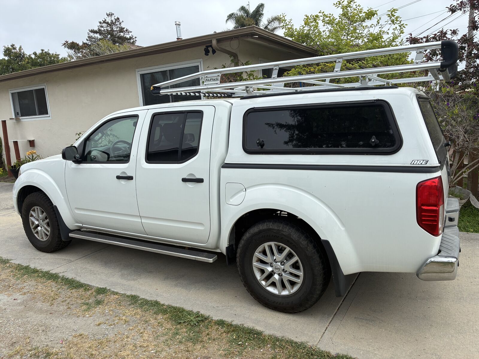 2017 NISSAN Frontier