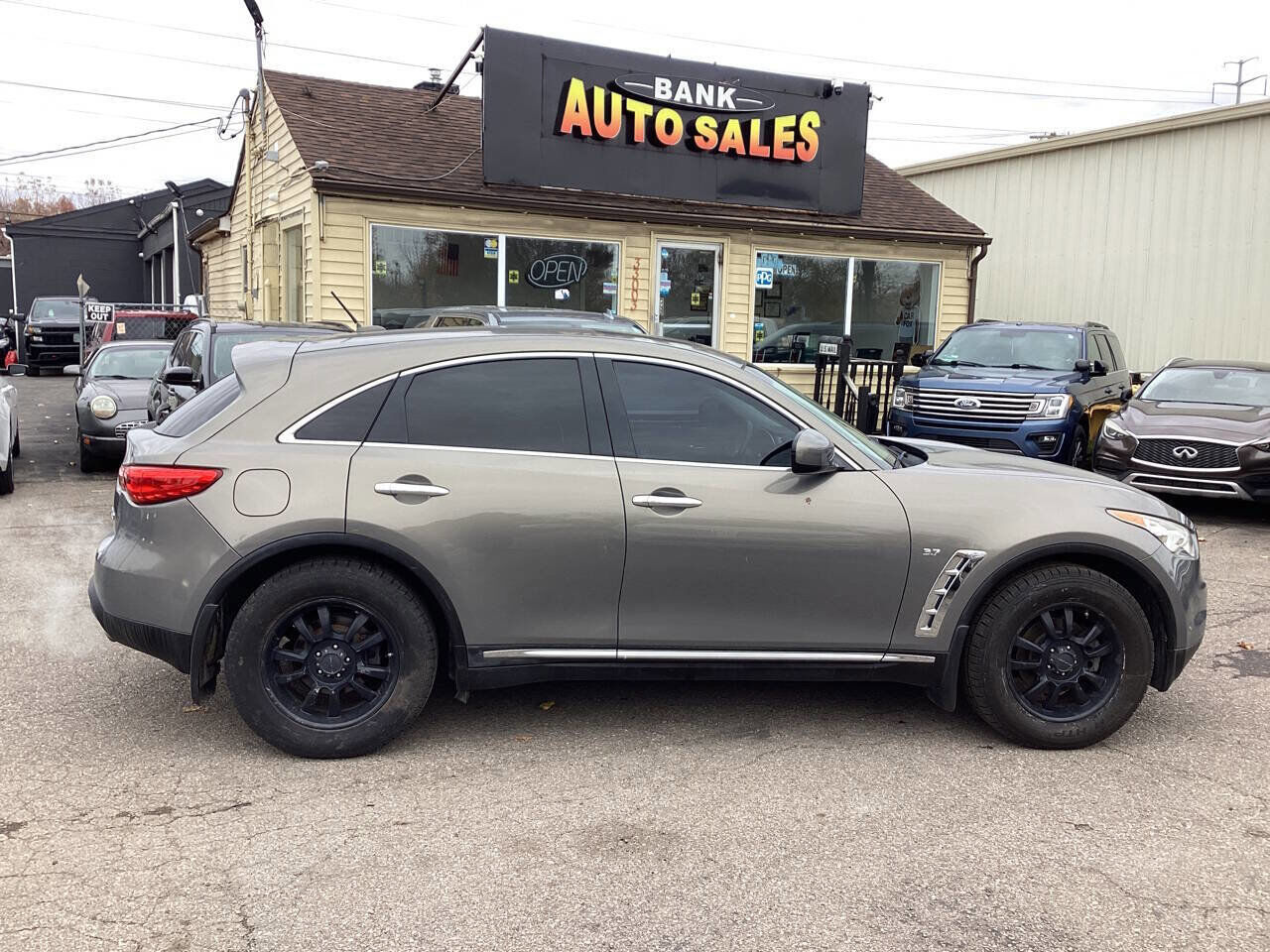 2014 INFINITI QX70
