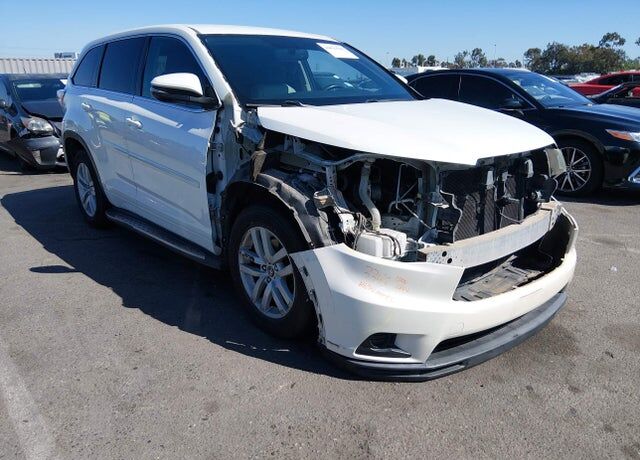 2016 TOYOTA Highlander