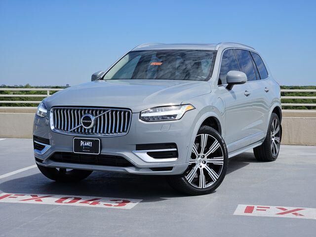 2025 VOLVO XC90