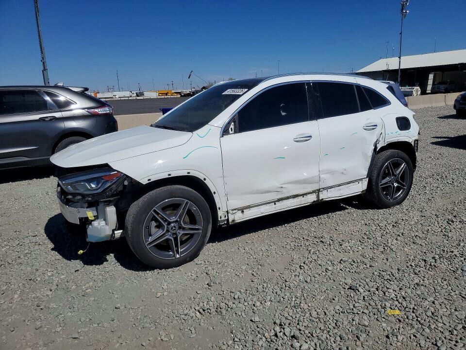 2023 MERCEDES-BENZ GLA-Class