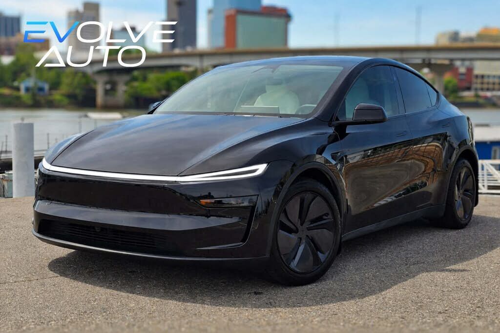 2026 TESLA Model Y