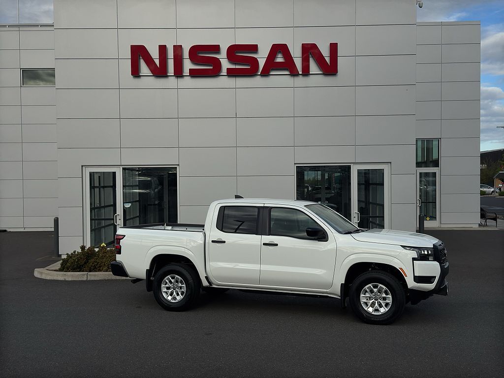 2026 NISSAN Frontier