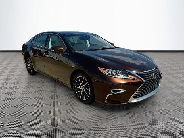 2017 LEXUS ES