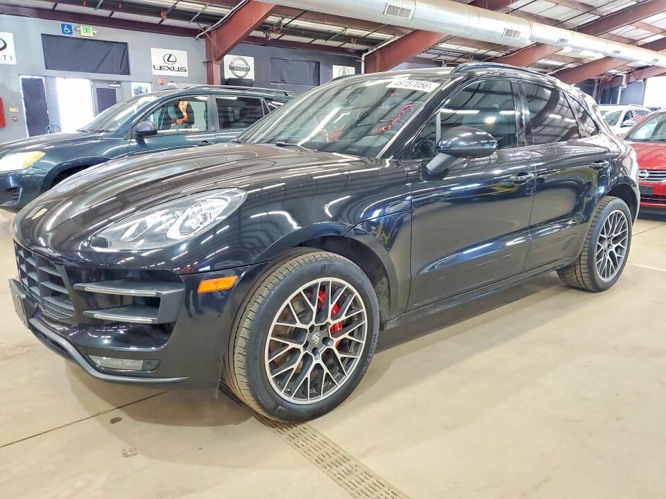 2018 PORSCHE Macan