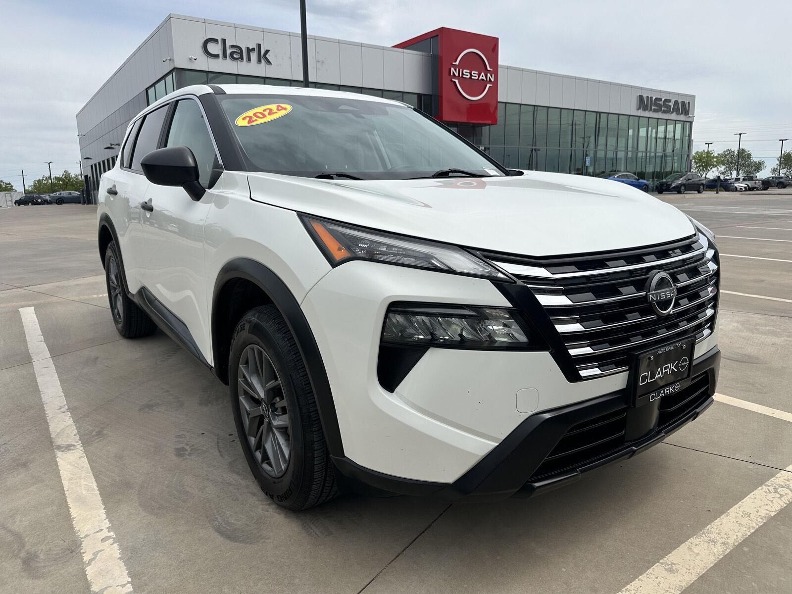 2024 NISSAN Rogue