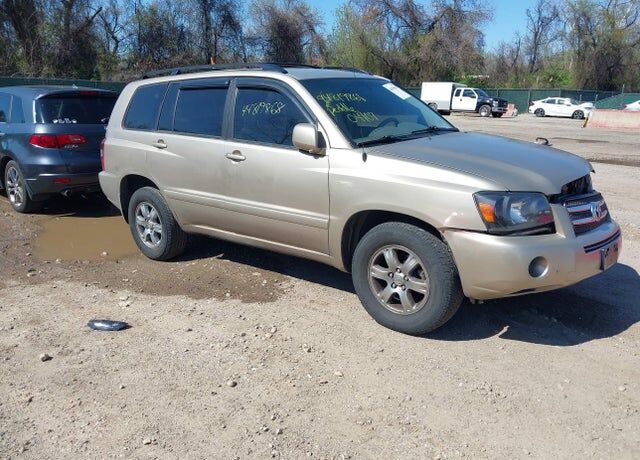 2004 TOYOTA Highlander
