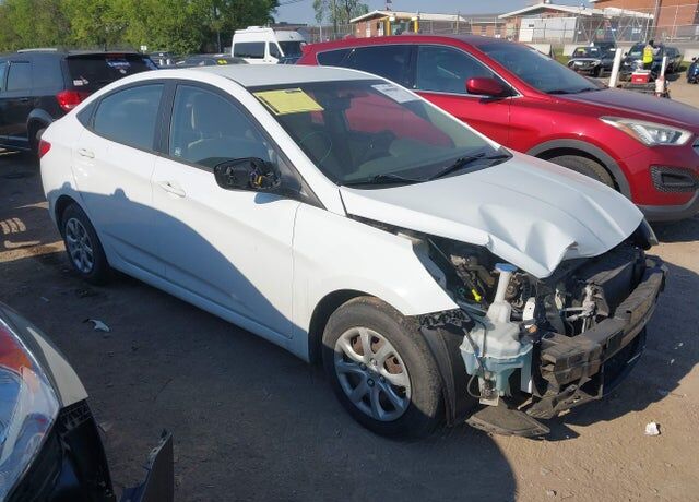 2014 HYUNDAI Accent