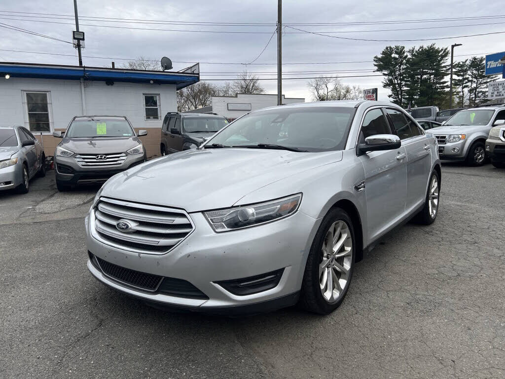 2015 FORD Taurus