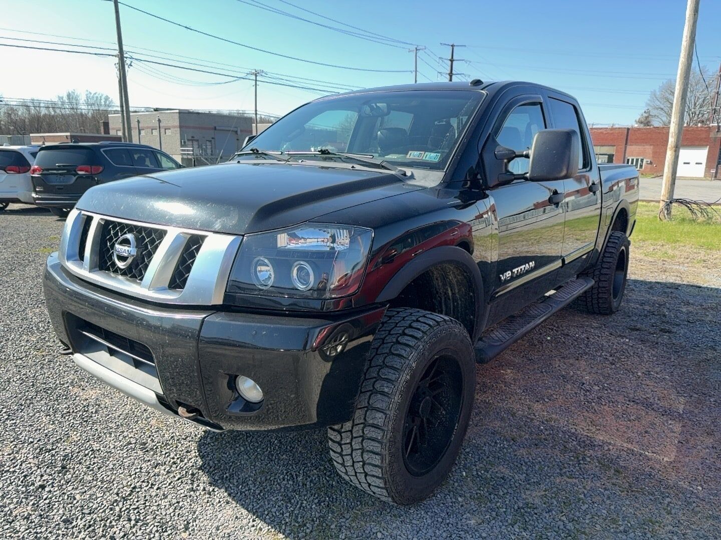 2014 NISSAN Titan