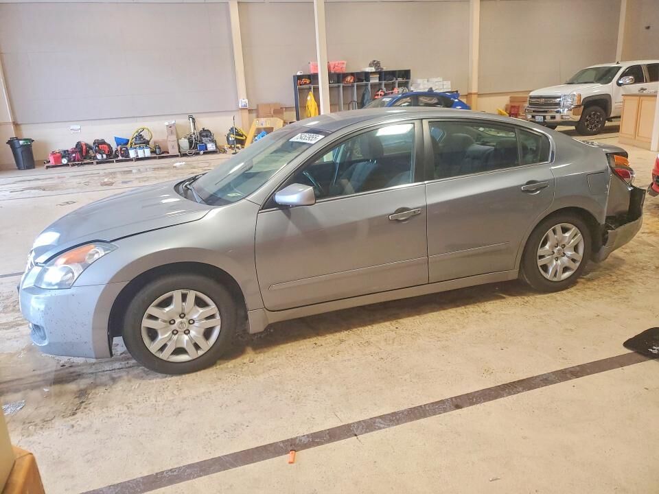 2009 NISSAN Altima