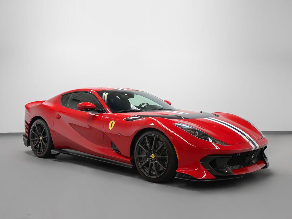2024 FERRARI 812 Competizione