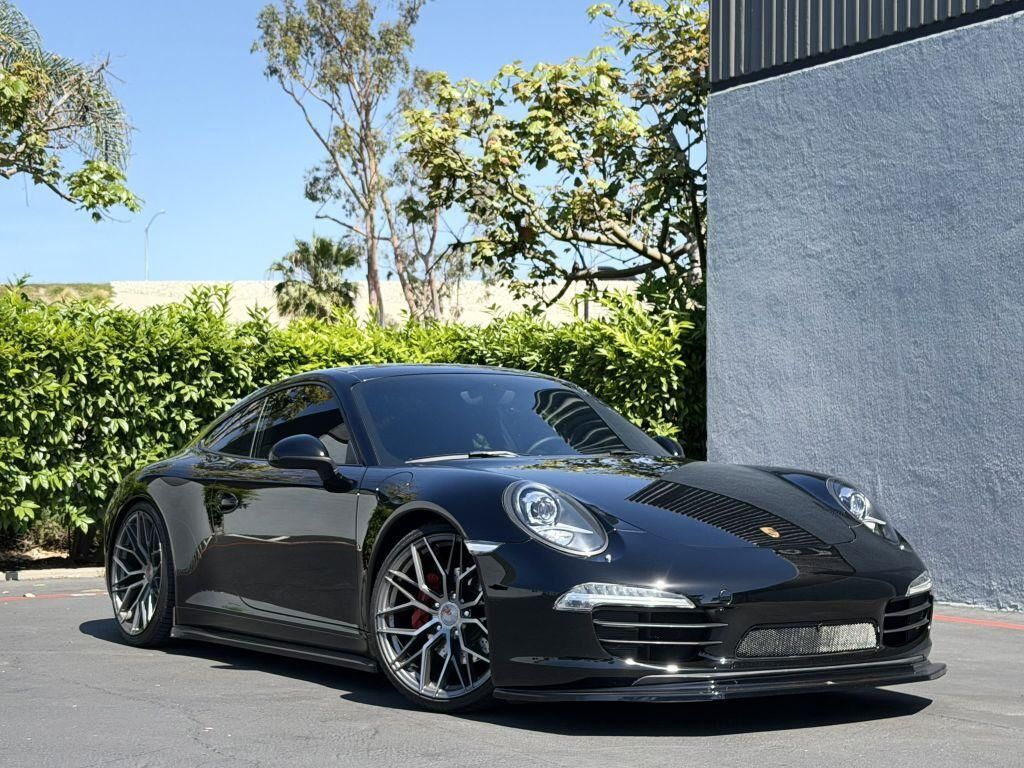 2012 PORSCHE 911