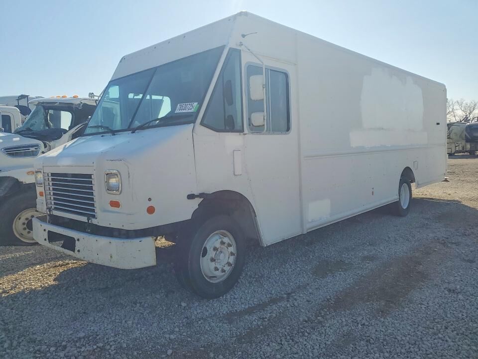 2016 FREIGHTLINER MT 55G Front Gasoline Engine Walk in Van Chassis