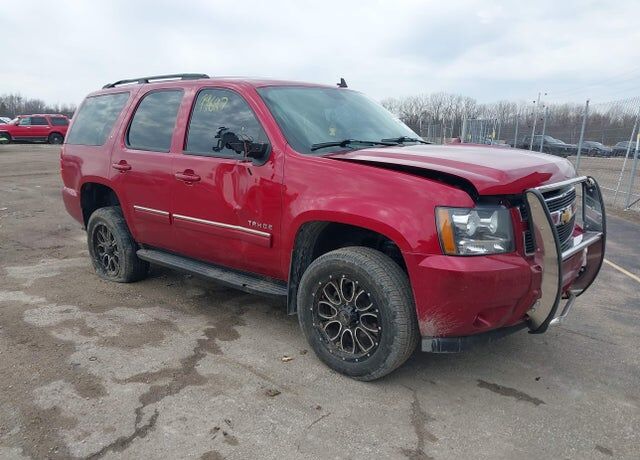 2013 CHEVROLET Tahoe