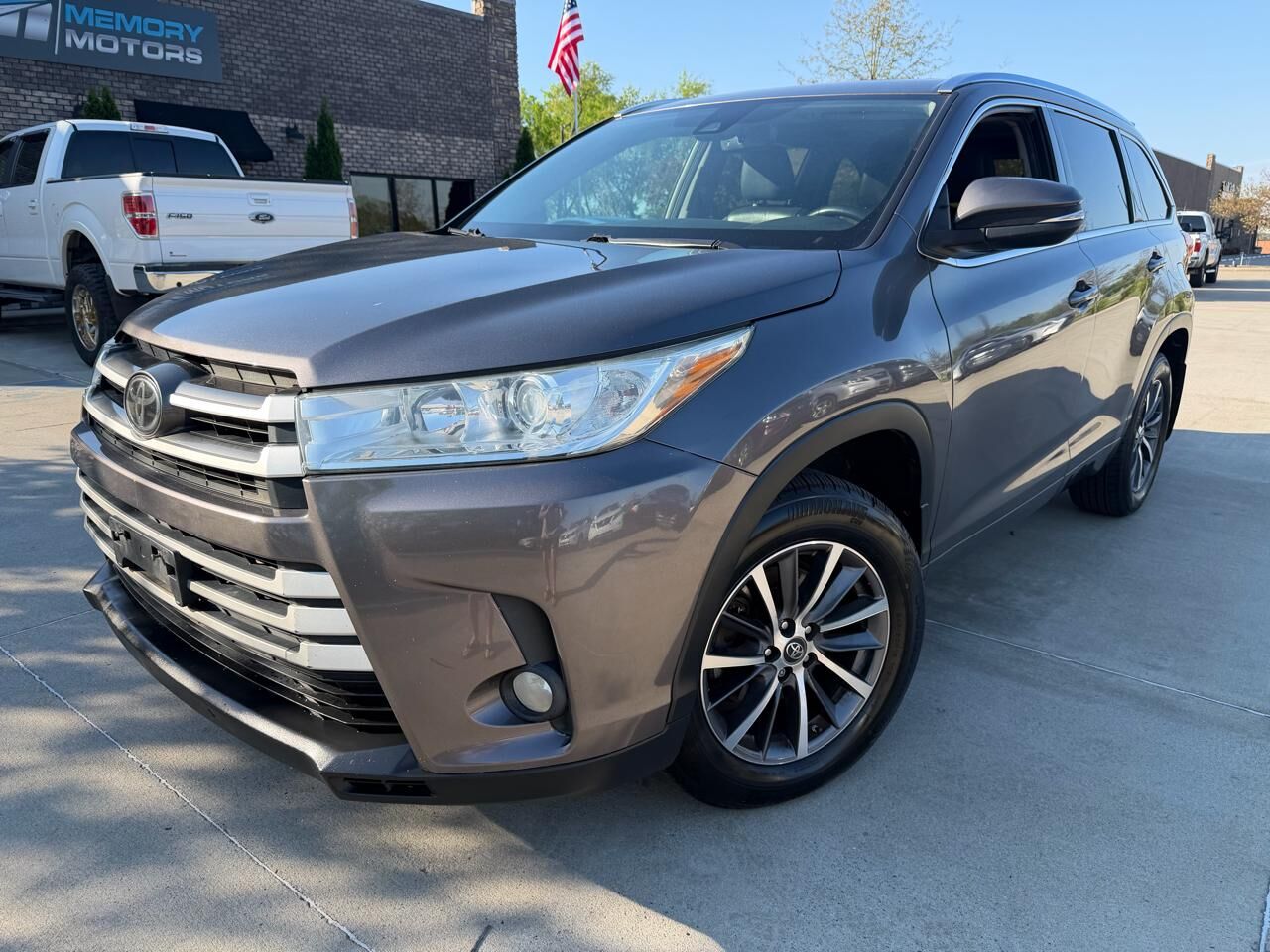 2017 TOYOTA Highlander