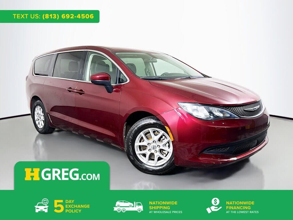 2022 CHRYSLER Voyager