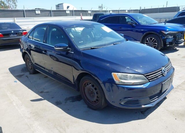 2013 VOLKSWAGEN Jetta
