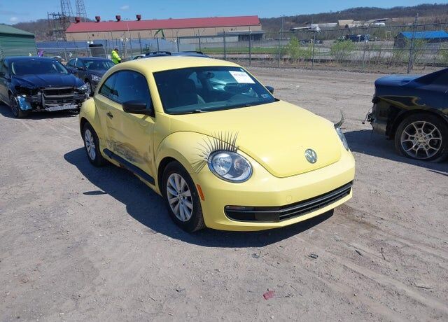 2015 VOLKSWAGEN Beetle