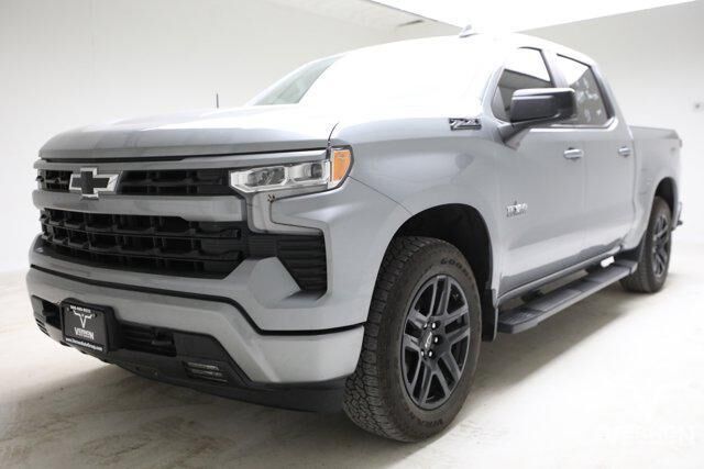 2024 CHEVROLET Silverado