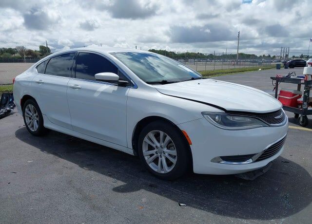 2016 CHRYSLER 200