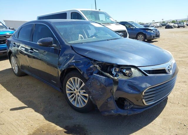 2014 TOYOTA Avalon