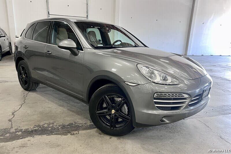 2014 PORSCHE Cayenne