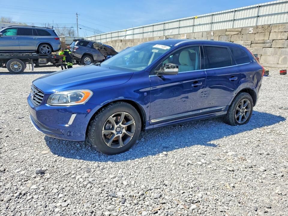 2015 VOLVO XC60