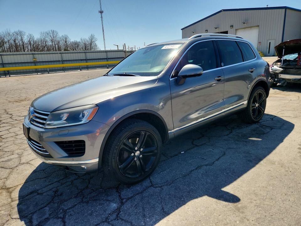2017 VOLKSWAGEN Touareg