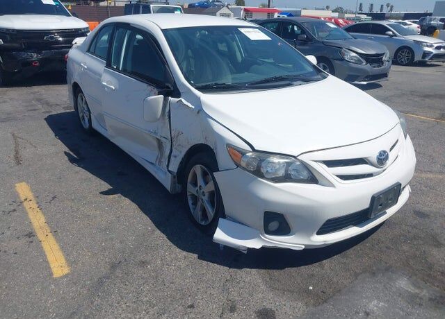 2011 TOYOTA Corolla