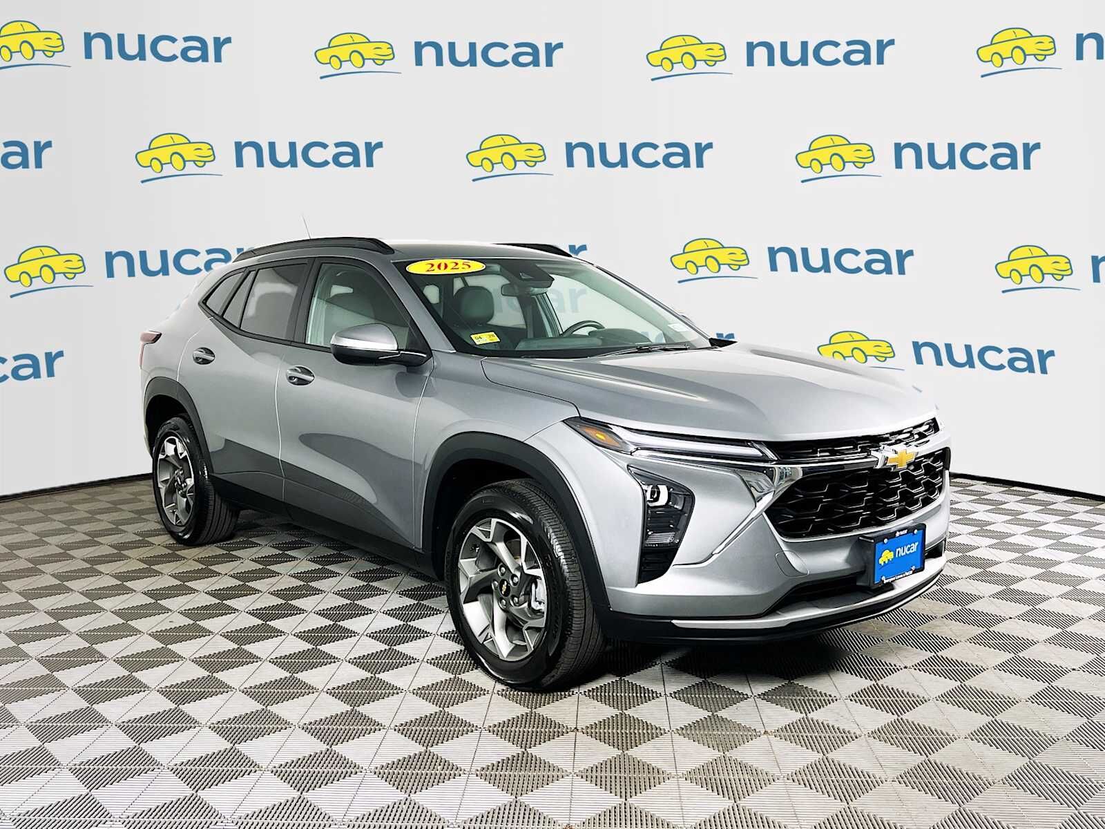 2025 CHEVROLET Trax