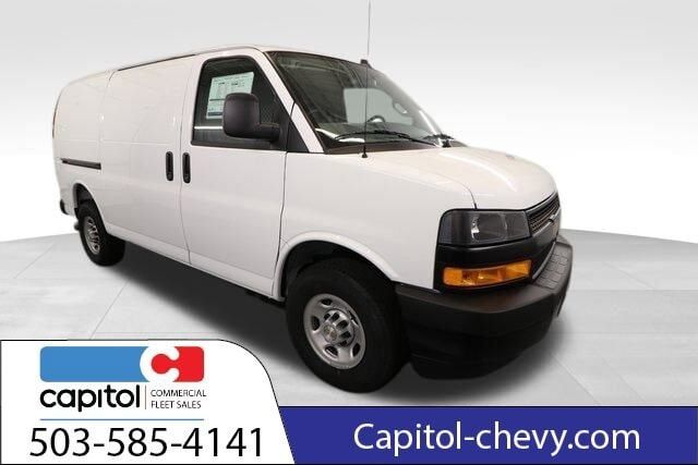 2025 CHEVROLET Express