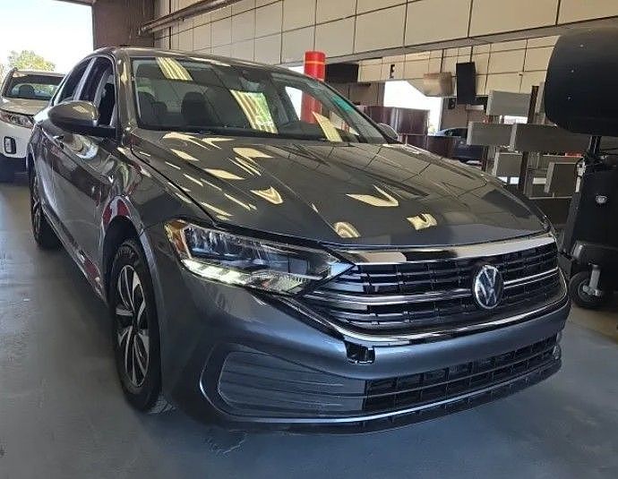 2024 VOLKSWAGEN Jetta