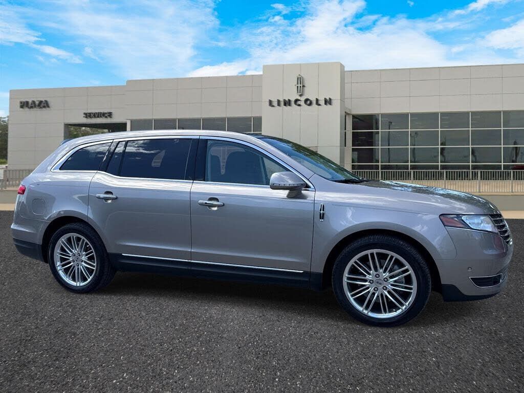 2018 LINCOLN MKT