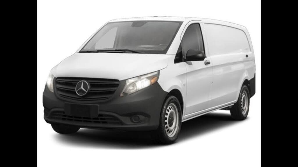 2022 MERCEDES-BENZ METRIS