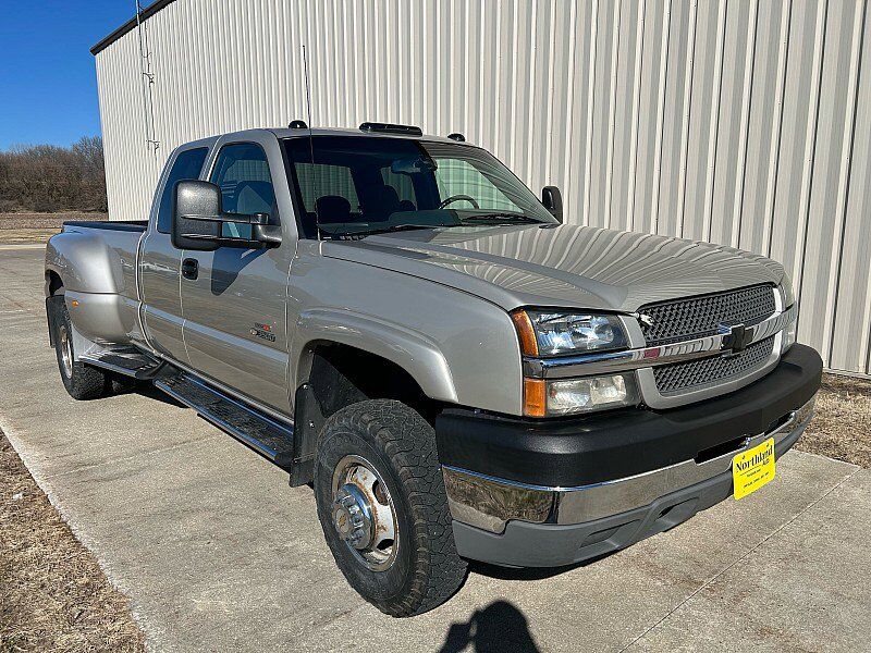 2004 CHEVROLET Silverado
