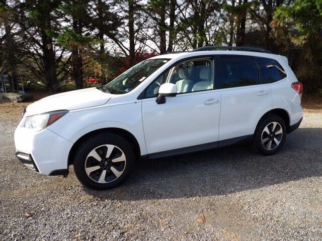 2018 SUBARU Forester
