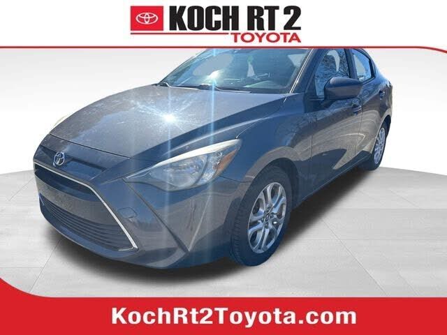 2017 TOYOTA Yaris