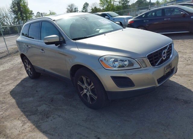 2011 VOLVO XC60