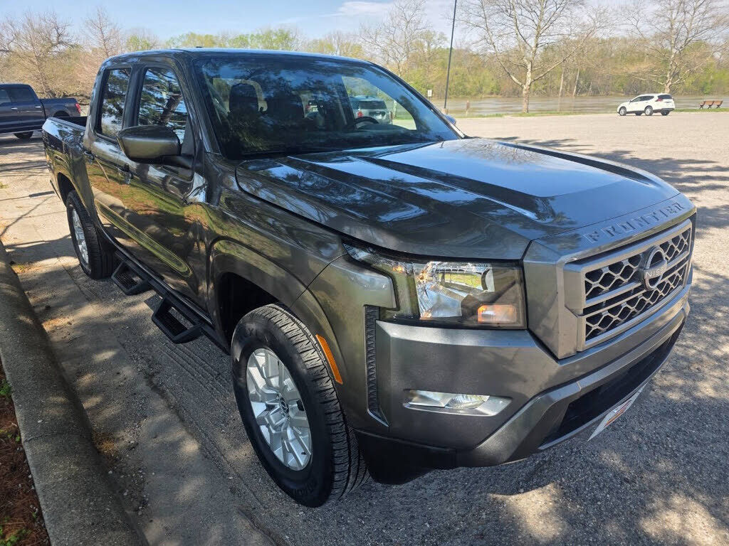 2022 NISSAN Frontier