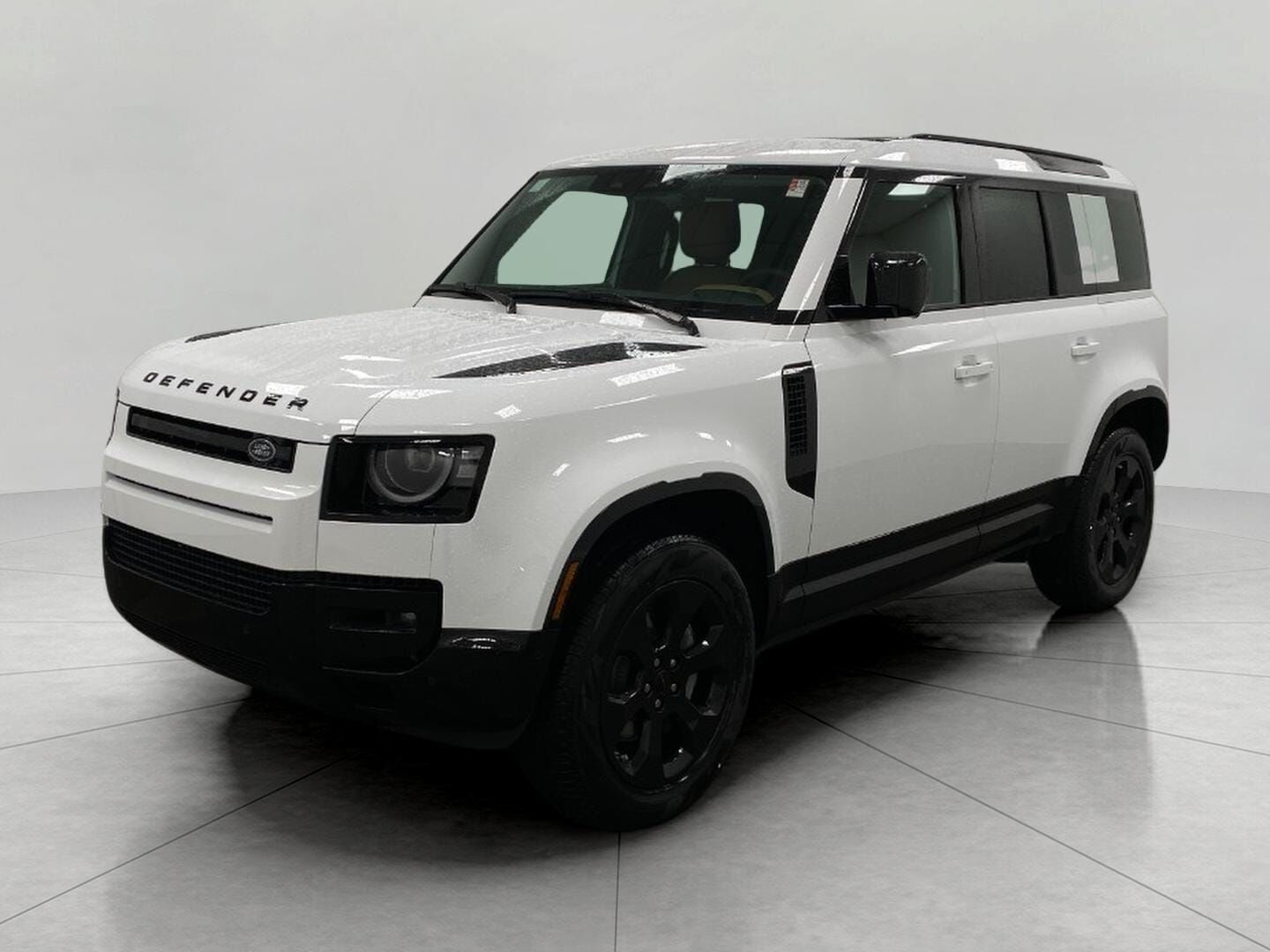 2026 LAND ROVER Defender