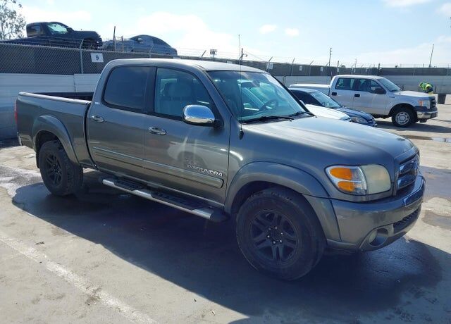 2004 TOYOTA Tundra