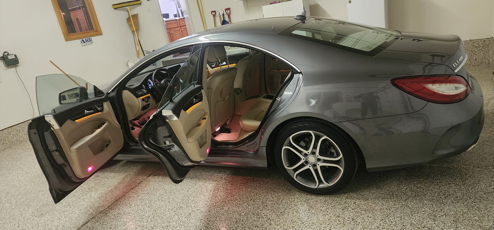 2016 MERCEDES-BENZ CLS-Class