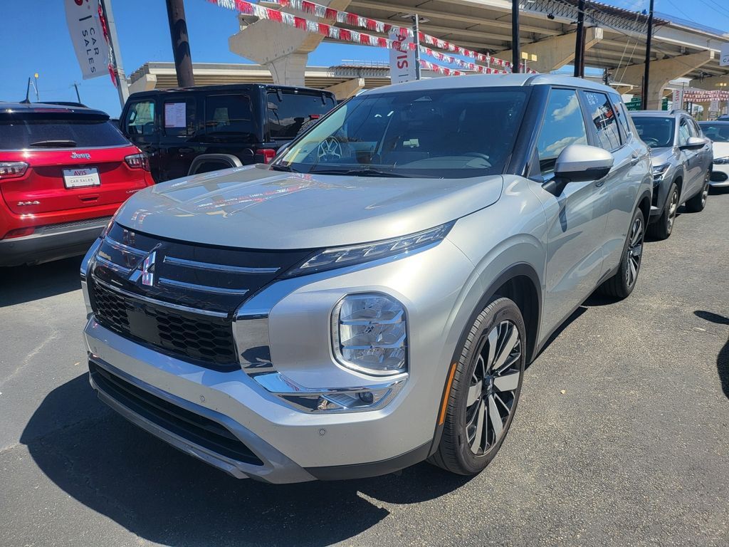 2025 MITSUBISHI Outlander