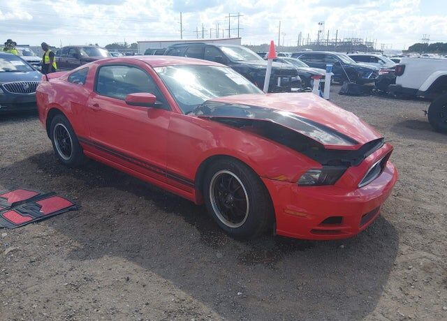 2013 FORD Mustang