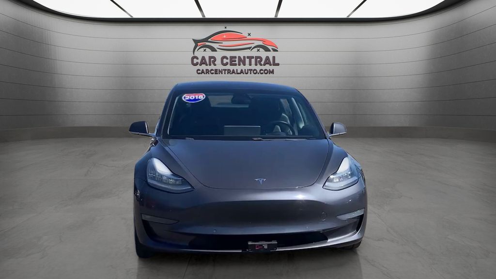 2018 TESLA Model 3