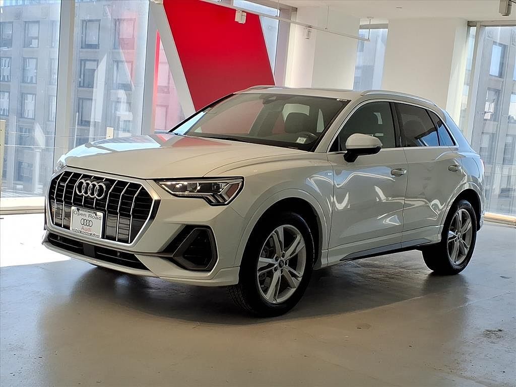 2023 AUDI Q3